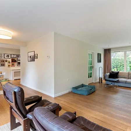 The Oasis Charming Family With Garden And Private Parking Zandvoort