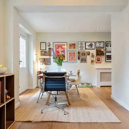 The Oasis Charming Family With Garden And Private Parking Feriehus Zandvoort