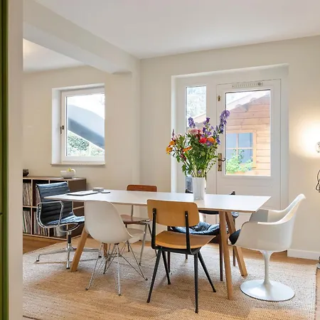 Feriehus The Oasis Charming Family With Garden And Private Parking