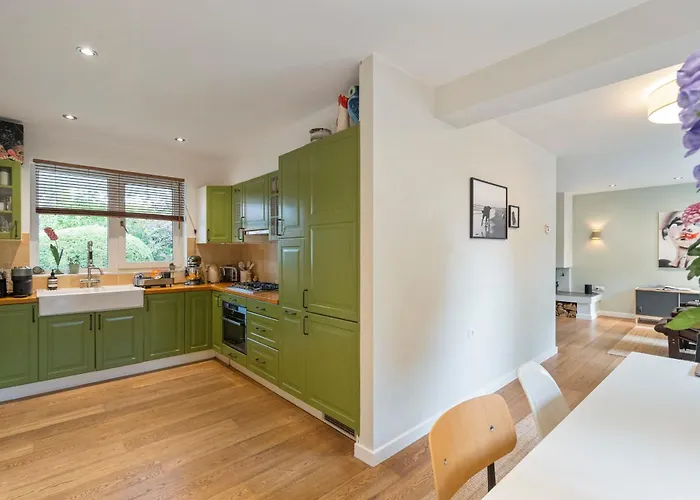 The Oasis Charming Family With Garden And Private Parking *