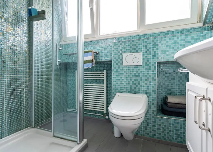 The Oasis Charming Family With Garden And Private Parking 度假居 *