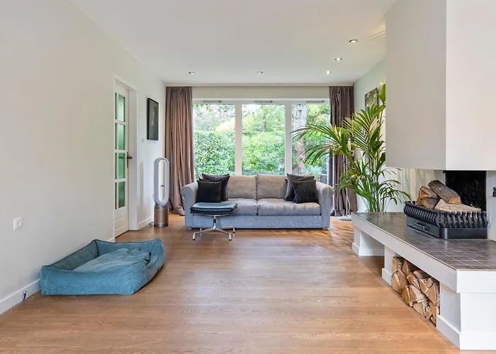 The Oasis Charming Family With Garden And Private Parking Zandvoort