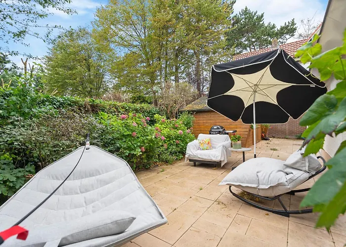 The Oasis Charming Family With Garden And Private Parking