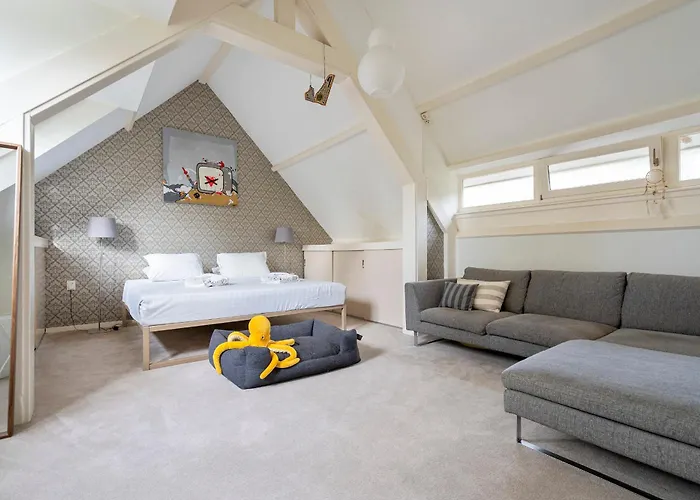 The Oasis Charming Family With Garden And Private Parking * Zandvoort